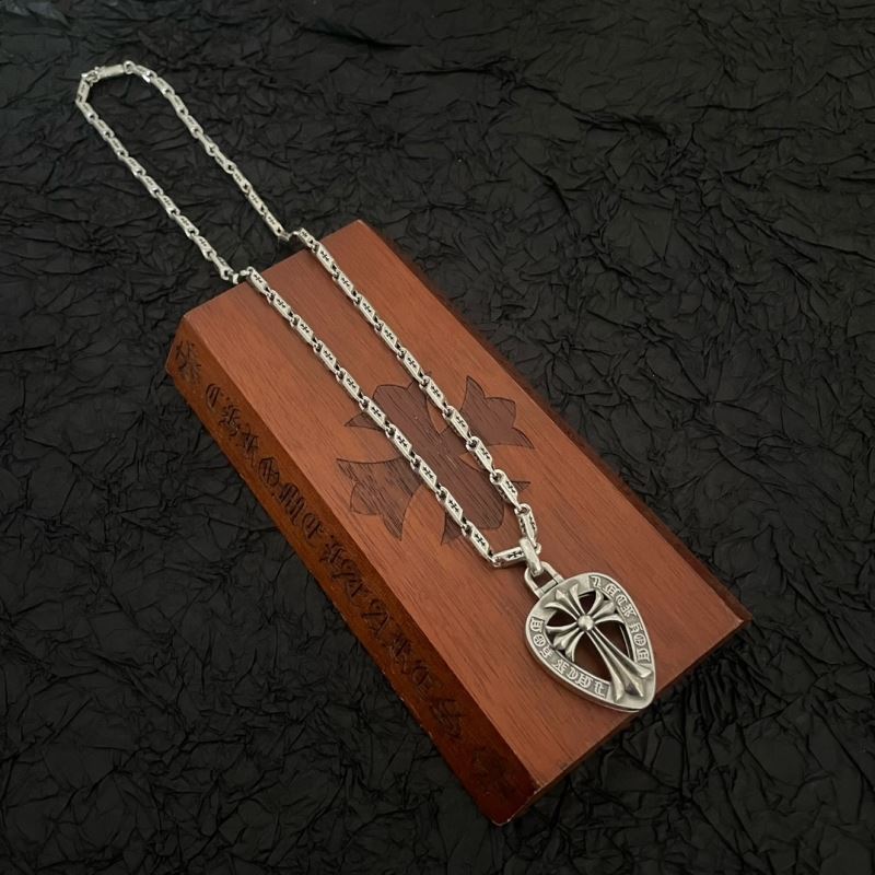 Ch**me He**ts necklaces